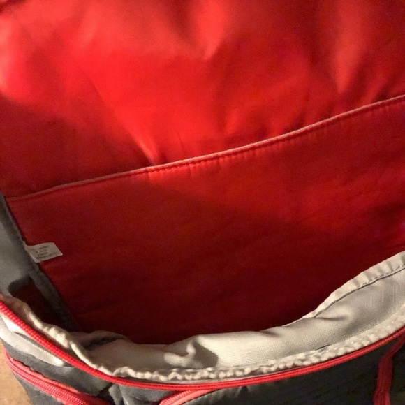 Under armour backpack - Picture 3 of 5